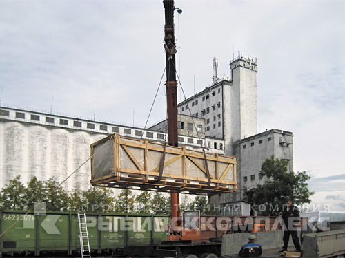 Погрузка ваймы для транспортировки сэндвич-панелей ж/д транспортом