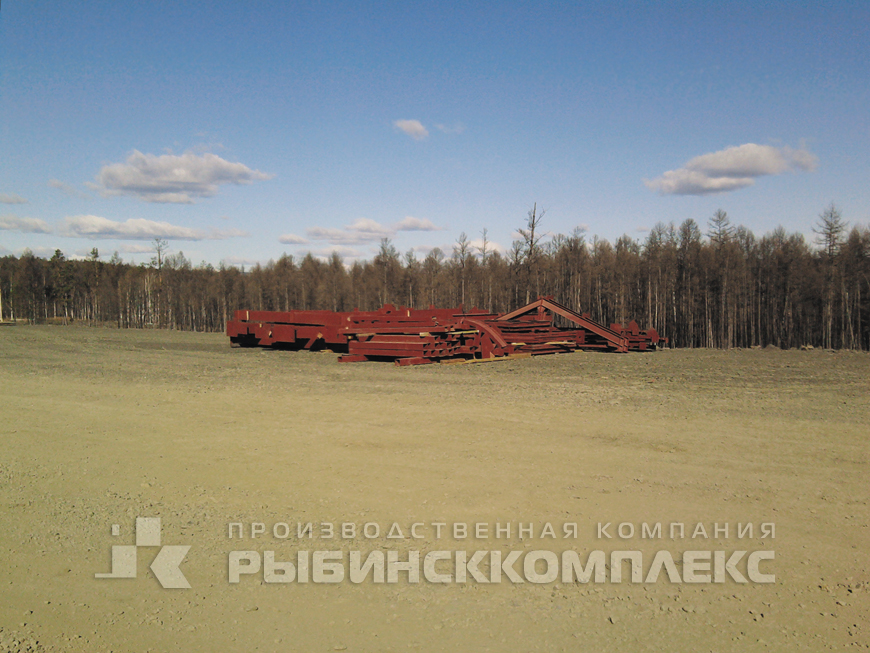 Амурская область г. Сковородино, разгрузка металлоконструкций