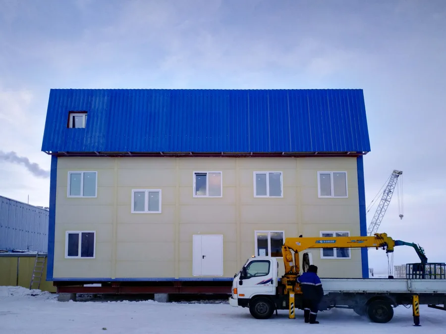Быстровозводимый офис в 3 этажа площадью 543.78 м2