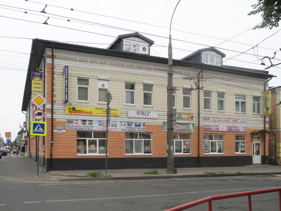 Здание АБК и магазина, 1621 м² площадью 1621 м2