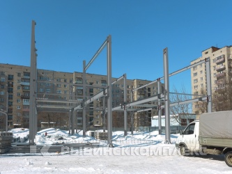Ярославская область г. Рыбинск, промежуточный этап монтажа металлокаркаса